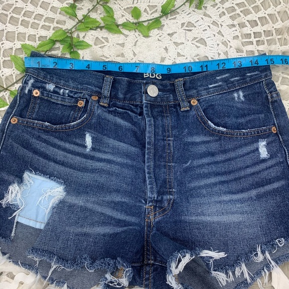 Urban Outfitters BDG Button Fly Distressed Shorts - Picture 8 of 11